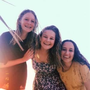 Meet your Posher, Caitlyn